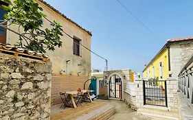Guesthouse Near The Castle Of Himare