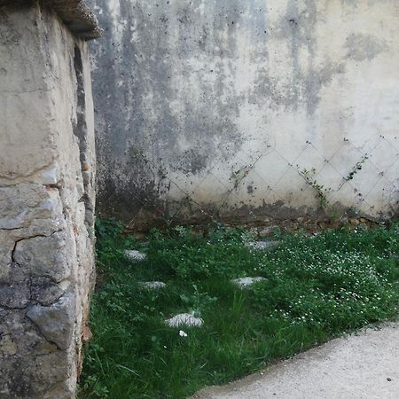 Guesthouse Near The Castle Of Himarë Exterior foto